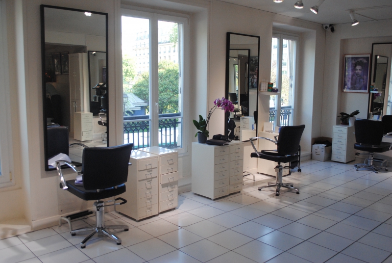 coiffure-ST SAUVEUR SUR TINEE-min_floor-home-office-property-living-room-room-781228-pxhere.com